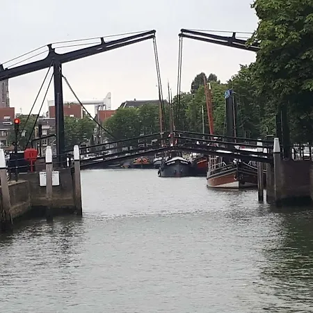 Mediterranee Aan De Waal *