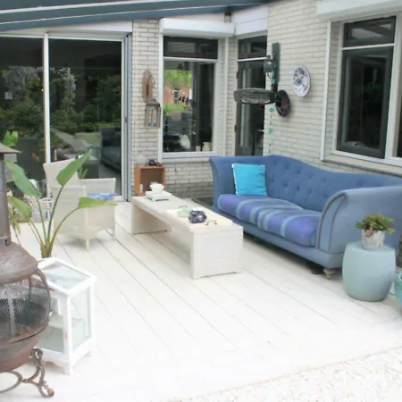 Quarto em Acomodações Particulares Mediterranee Aan De Waal Zuilichem